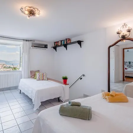 Casa Rosa - Sea View & Terrace * Naples